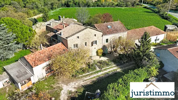 Travaillan 84850 – Vente maison/villa 10&nbsp;pièces 7&nbsp;chambres