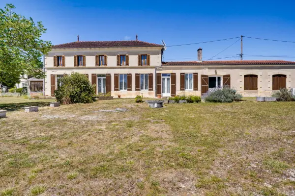 Marcillac 33860 – Vente maison/villa 7&nbsp;pièces 5&nbsp;chambres