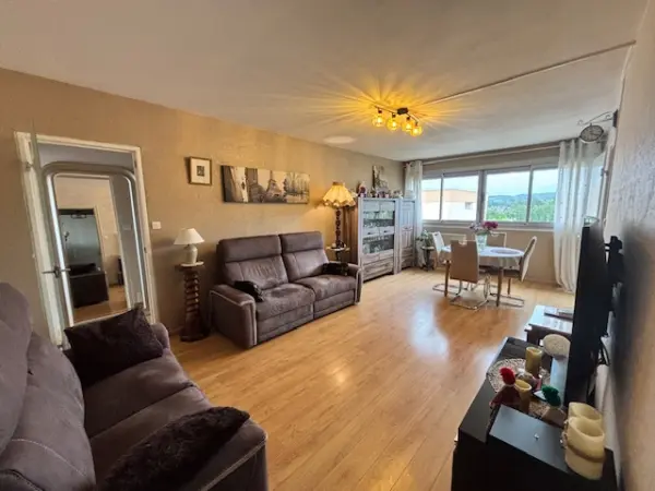 Saint-Pierre-lès-Elbeuf 76320 – Vente appartement 4&nbsp;pièces 3&nbsp;chambres