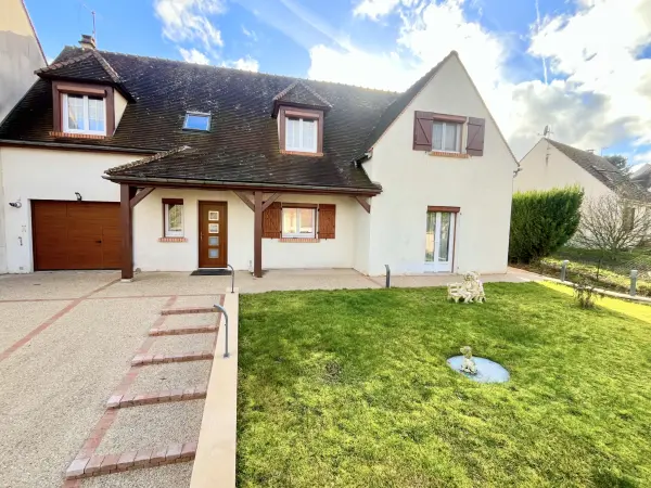 Coulommiers 77120 – Vente maison/villa 8&nbsp;pièces 5&nbsp;chambres