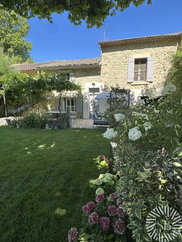 Noves 13550 – Vente maison/villa 9&nbsp;pièces 4&nbsp;chambres