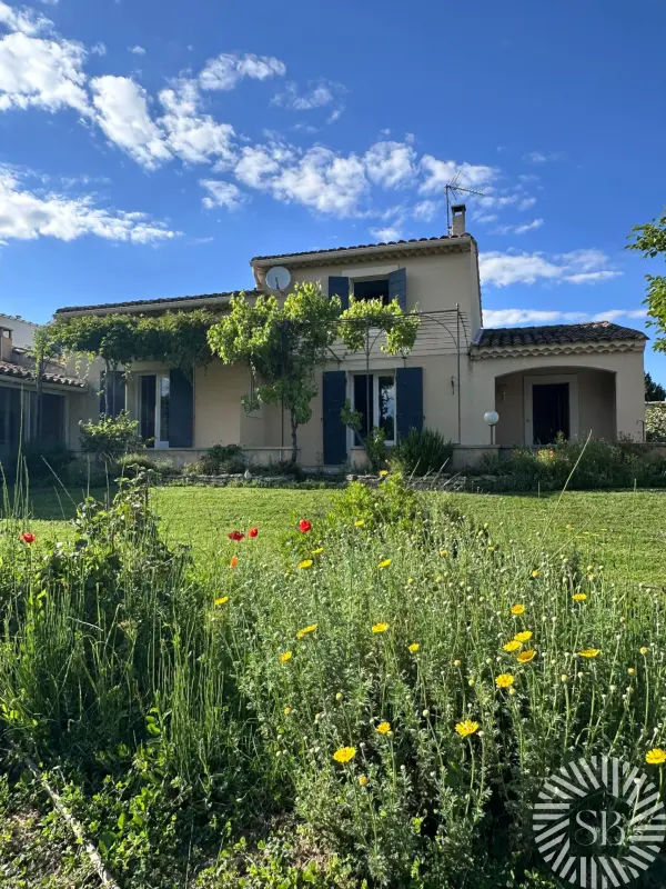Noves 13550 – Vente maison/villa 6&nbsp;pièces 4&nbsp;chambres