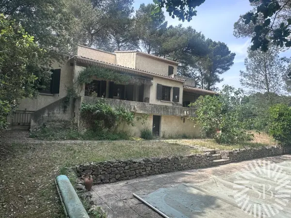 Noves 13550 – Vente maison/villa 7&nbsp;pièces 5&nbsp;chambres