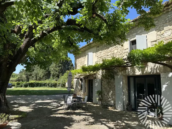 Plan-d&rsquo;Orgon 13750 – Vente maison/villa 10&nbsp;pièces 7&nbsp;chambres