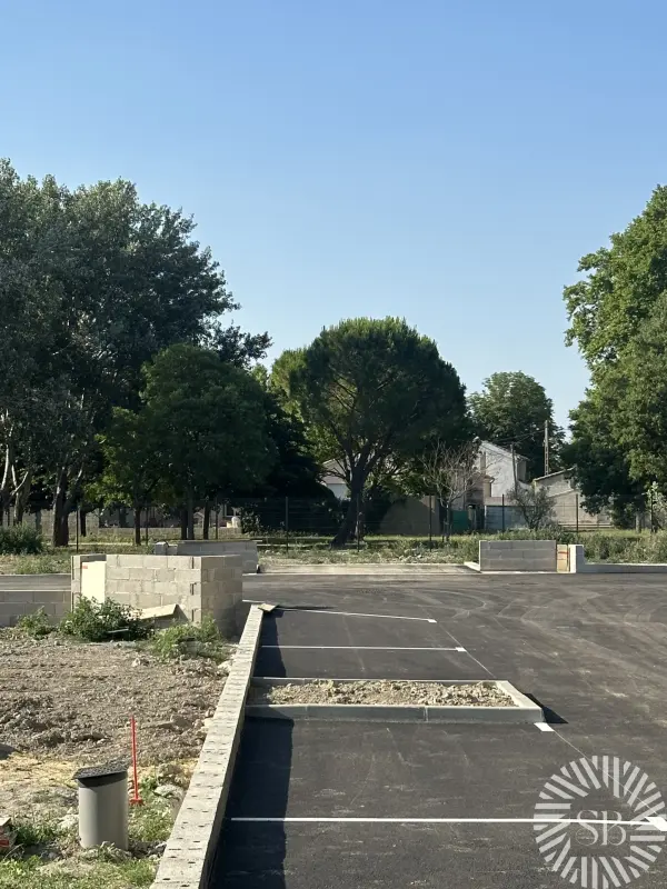 Cabannes 13440 – Vente terrain