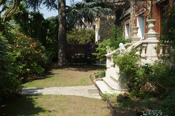 Eaubonne 95600 – Vente de prestige immeuble 8&nbsp;pièces 6&nbsp;chambres