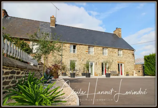 Aucey-la-Plaine 50170 – Vente maison/villa 10&nbsp;pièces 6&nbsp;chambres