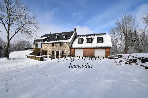 Égliseneuve-d&rsquo;Entraigues 63850 – Vente maison/villa 11&nbsp;pièces 5&nbsp;chambres