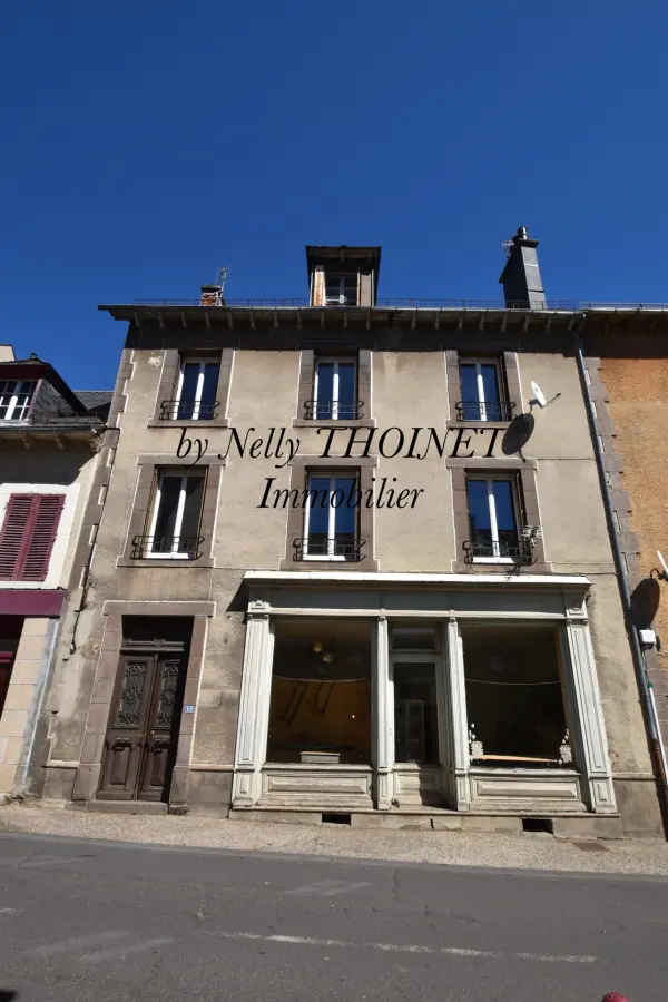 Condat 15190 – Vente maison/villa 10&nbsp;pièces 4&nbsp;chambres