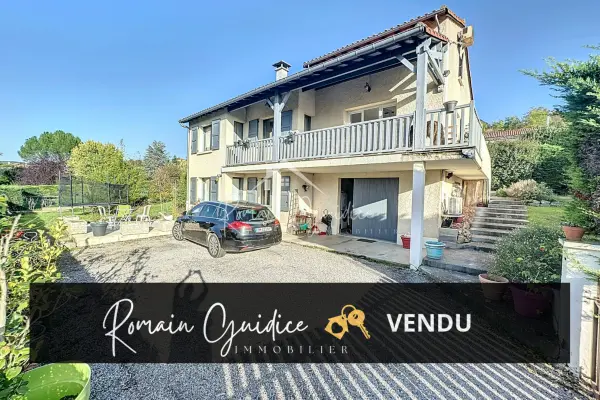 Saint-Georges-de-Luzençon 12100 – Vente maison/villa 6&nbsp;pièces 4&nbsp;chambres