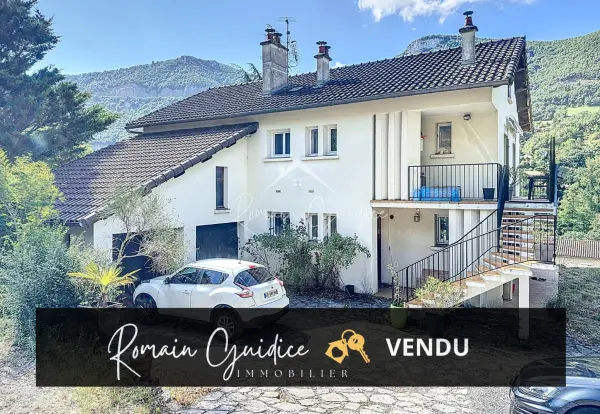 Millau 12100 – Vente appartement 4&nbsp;pièces 3&nbsp;chambres