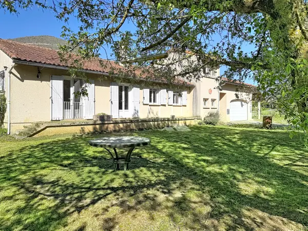 Versols-et-Lapeyre 12400 – Vente maison/villa 6&nbsp;pièces 4&nbsp;chambres