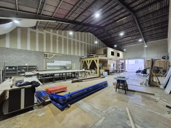 Saint-Estève 66240 – Location local