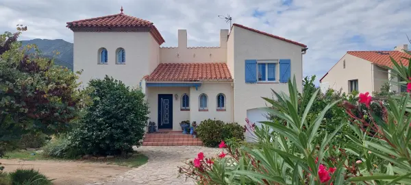 Laroque-des-Albères 66740 – Vente maison/villa 6&nbsp;pièces 5&nbsp;chambres