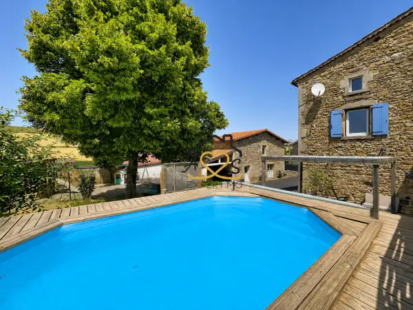 Glaine-Montaigut 63160 – Vente maison/villa 6&nbsp;pièces 4&nbsp;chambres