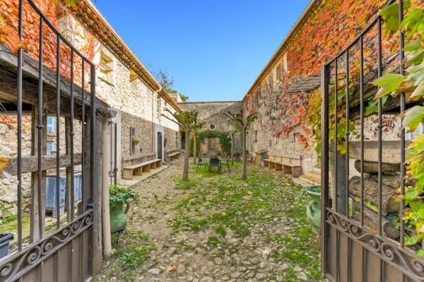Le Broc 06510 – Vente maison/villa 9&nbsp;pièces 8&nbsp;chambres