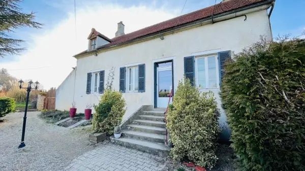 Cussy-les-Forges 89420 – Vente local