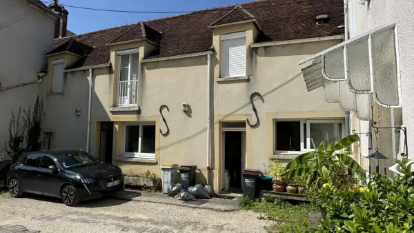 Avallon 89200 – Location local