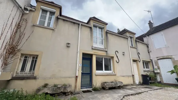 Avallon 89200 – Vente local