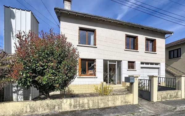 Saint-Affrique 12400 – Vente maison/villa 6&nbsp;pièces 5&nbsp;chambres