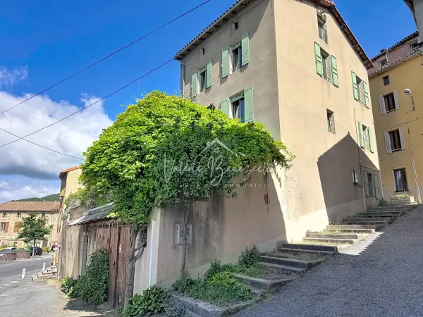 Saint-Affrique 12400 – Vente maison/villa 8&nbsp;pièces 6&nbsp;chambres