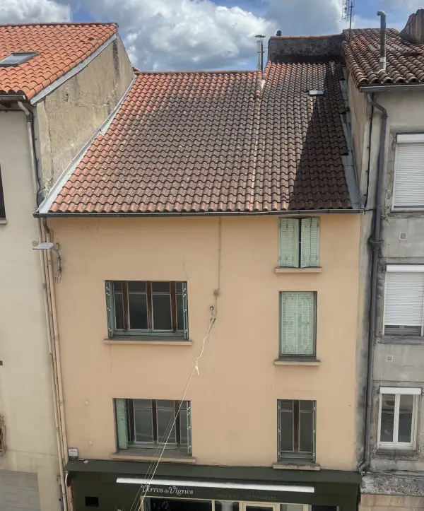 Saint-Affrique 12400 – Vente appartement 7&nbsp;pièces 6&nbsp;chambres