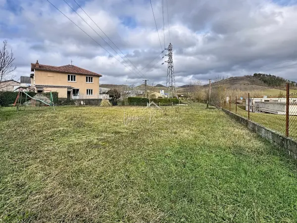 Roquefort-sur-Soulzon 12250 – Vente terrain