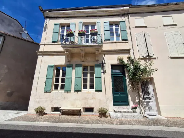 Monclar 47380 – Vente maison/villa 8&nbsp;pièces 4&nbsp;chambres