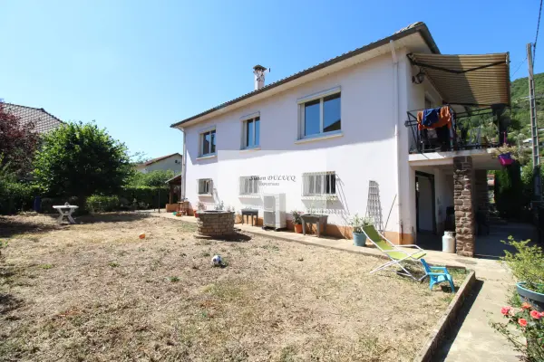Saint-Affrique 12400 – Vente maison/villa 5&nbsp;pièces 3&nbsp;chambres
