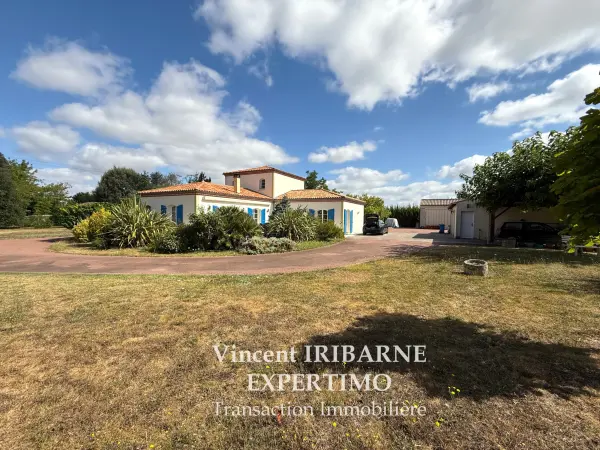 Les Gonds 17100 – Vente maison/villa 7&nbsp;pièces 4&nbsp;chambres