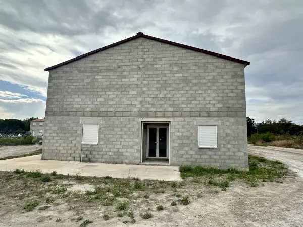 Lançon-Provence 13680 – Vente bureaux