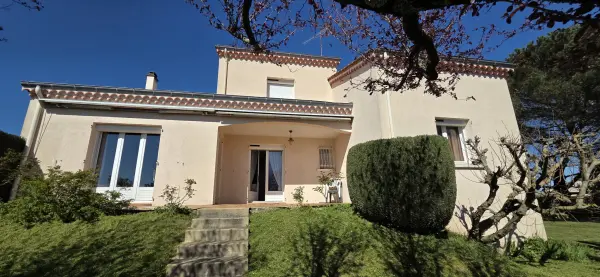Alboussière 07440 – Vente maison/villa 7&nbsp;pièces 5&nbsp;chambres