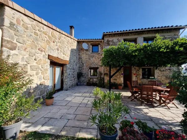 Vernoux-en-Vivarais 07240 – Vente maison/villa 6&nbsp;pièces 4&nbsp;chambres