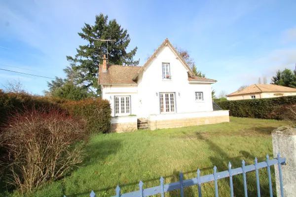 Dompierre-sur-Besbre 03290 – Vente maison/villa 5&nbsp;pièces 4&nbsp;chambres