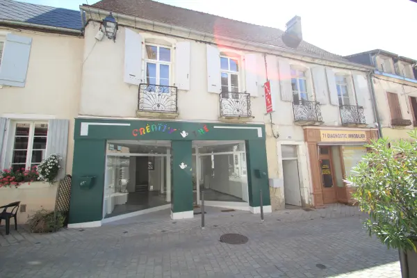Bourbon-Lancy 71140 – Vente immeuble