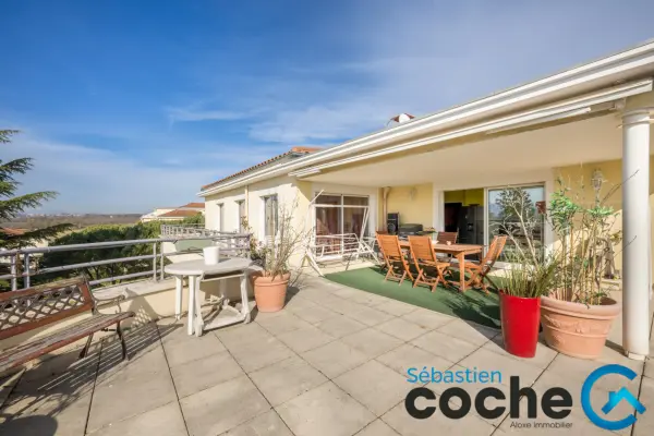 Charbonnières-les-Bains 69260 – Vente appartement 6&nbsp;pièces 4&nbsp;chambres