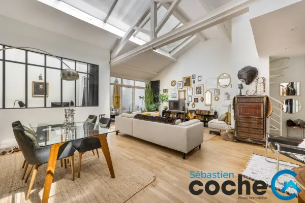 Lyon 69003 – Vente loft/atelier/surface 5&nbsp;pièces 3&nbsp;chambres