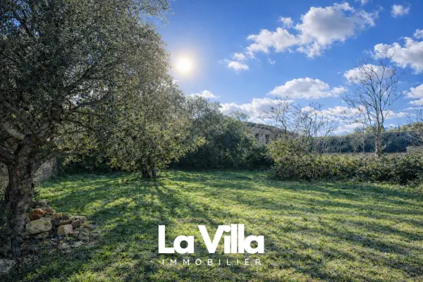 Saint-Saturnin-lès-Avignon 84450 – Vente terrain