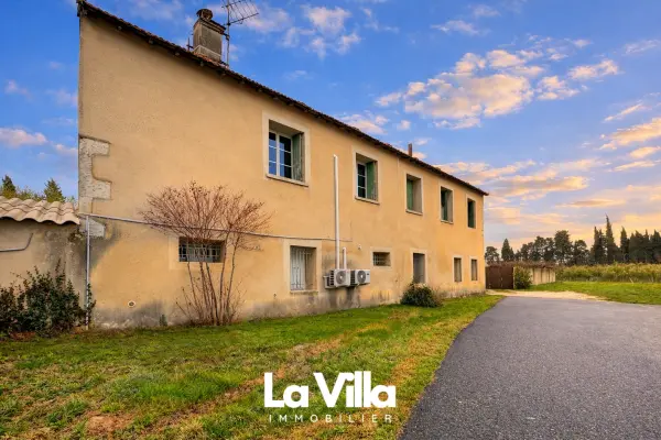 Verquières 13670 – Vente maison/villa 7&nbsp;pièces 6&nbsp;chambres