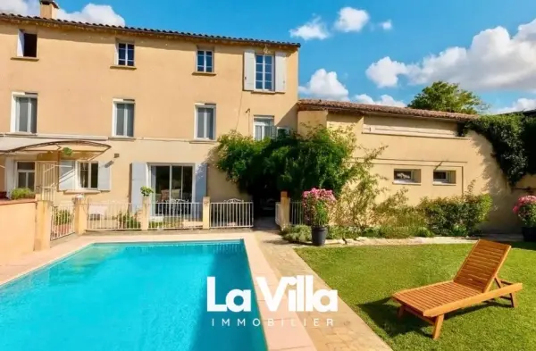 Sorgues 84700 – Vente maison/villa 7&nbsp;pièces 5&nbsp;chambres
