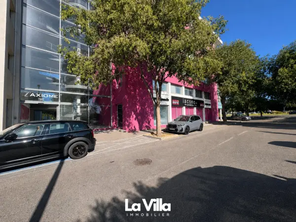 Nîmes 30900 – Vente local