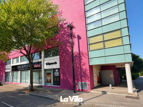 Nîmes 30900 – Vente local
