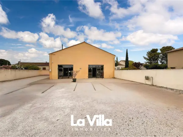 Entraigues-sur-la-Sorgue 84320 – Location local 1&nbsp;pièce