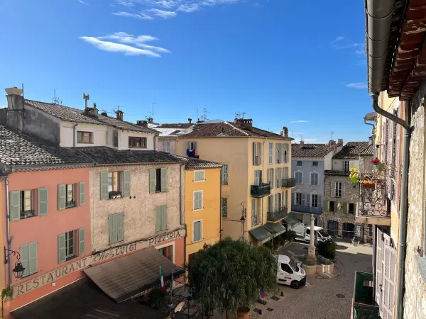 Vence 06140 – Vente appartement 2&nbsp;pièces 1&nbsp;chambre