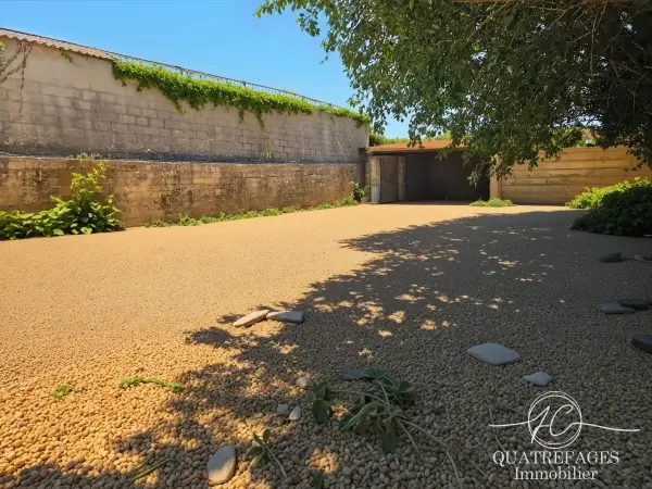 Beaucaire 30300 – Vente terrain