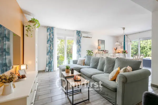 Sanary-sur-Mer 83110 – Vente maison/villa 5&nbsp;pièces 4&nbsp;chambres