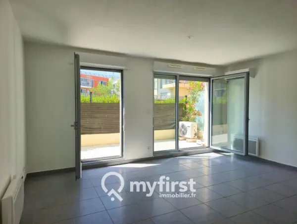 Toulon 83000 – Vente appartement 3&nbsp;pièces 2&nbsp;chambres