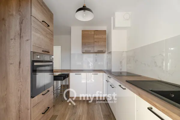 Toulon 83100 – Vente appartement 3&nbsp;pièces 2&nbsp;chambres