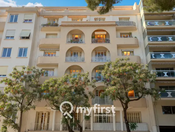 Toulon 83000 – Location appartement 4&nbsp;pièces 3&nbsp;chambres
