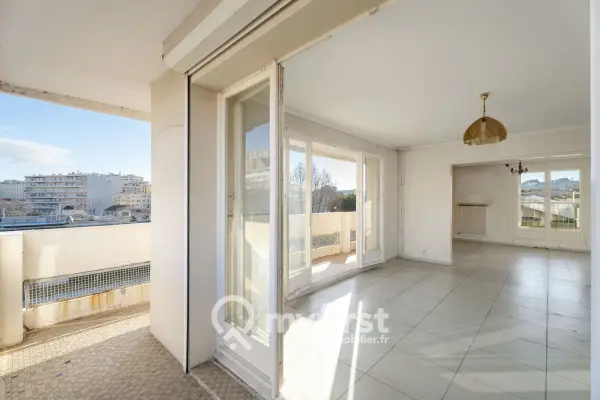 Toulon 83000 – Vente appartement 4&nbsp;pièces 2&nbsp;chambres